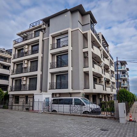 בורגאס Cozy One-Bedroom Apartment In Night Breeze מראה חיצוני תמונה