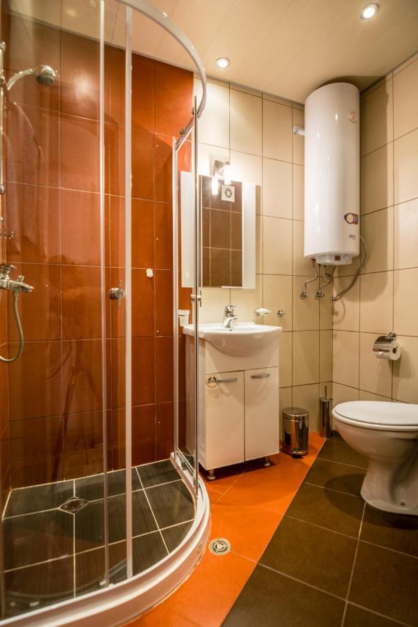 בורגאס Cozy One-Bedroom Apartment In Night Breeze מראה חיצוני תמונה